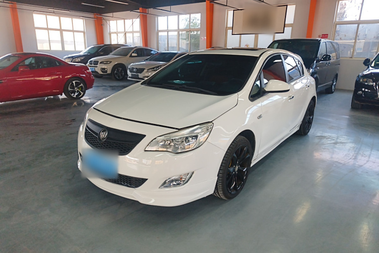 别克 英朗 2014款 XT 1.6T 自动时尚运动版车身外观1