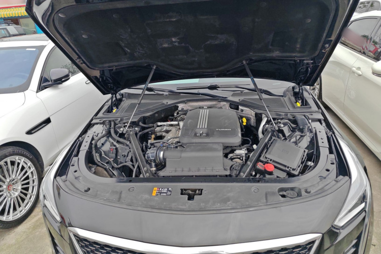 凯迪拉克CT6 2019款 28T 豪华型机舱底盘24