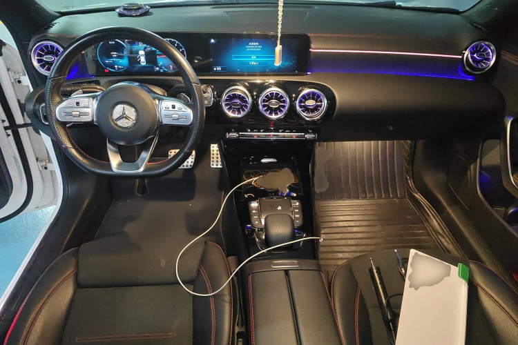 奔驰CLA 2022款 CLA 200中控内饰7002