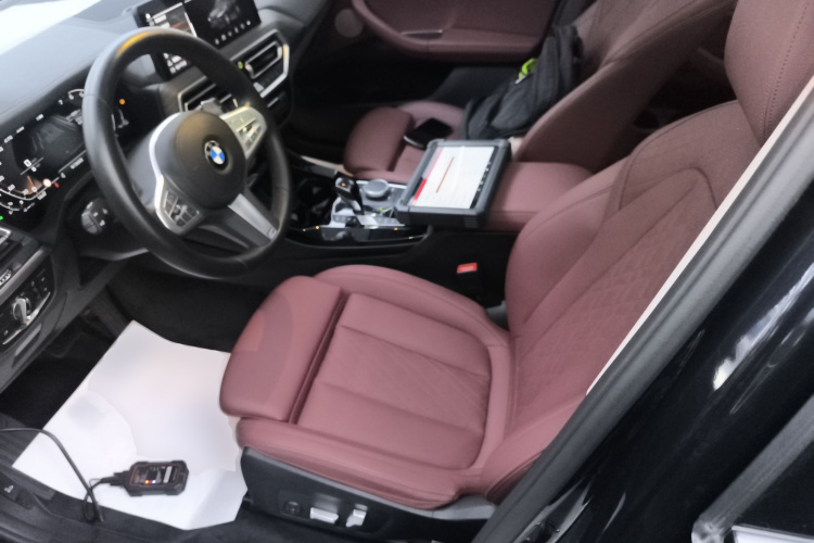 宝马X3 2022款 改款二 xDrive30i 领先型 M曜夜套装中控内饰19