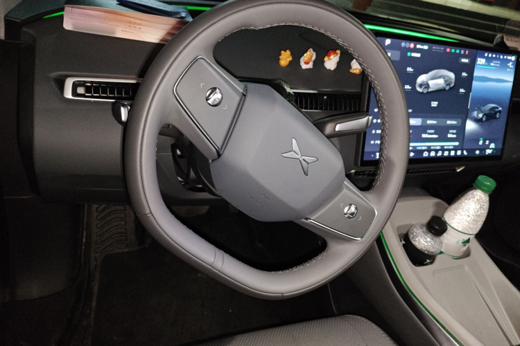 小鹏MONA M03 2025款 515 长续航 Plus中控内饰13