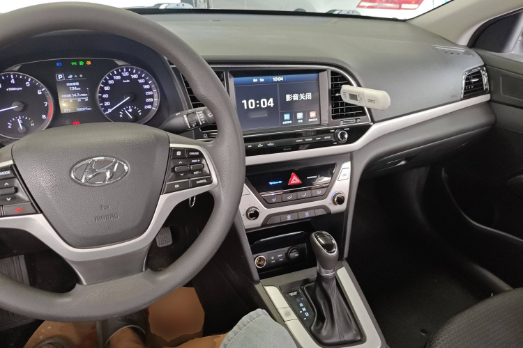 现代 领动 2016款 1.6L 自动智炫·精英型中控内饰12