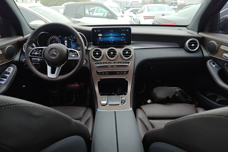 奔驰GLC 2022款 改款 GLC 260 L 4MATIC 豪华型中控内饰12