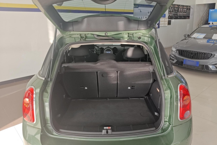 MINI Countryman 2014款 1.6L ONE机舱底盘23