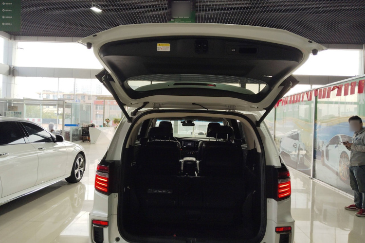 本田 艾力绅 2019款 2.0L 混动豪华版局部细节23