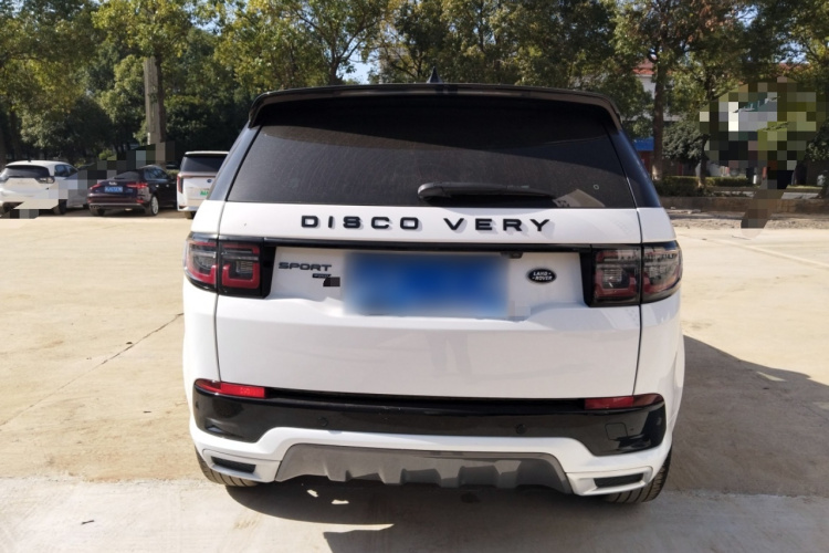 路虎 发现运动版 2022款 改款 249PS R-Dynamic S 性能版 5座车身外观6