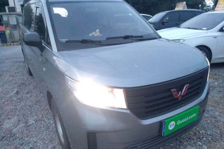 五菱汽车 五菱征程 2022款 2.0L 手动创业型车身外观3