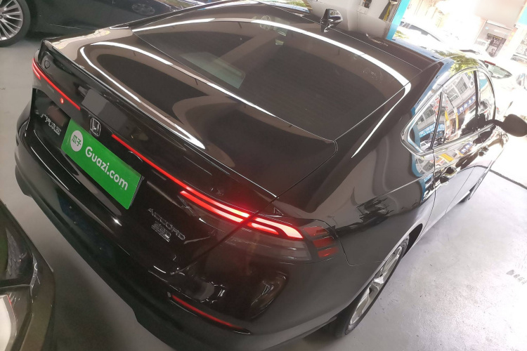 本田 雅阁 2023款 260TURBO 智享版车身外观7