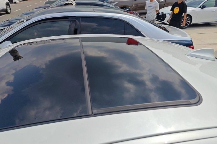 宝马1系 2021款 120i M运动曜夜版车身外观57