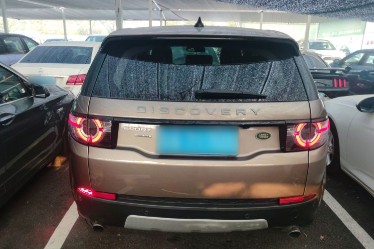 路虎 发现神行 2017款 2.0T HSE车身外观6004