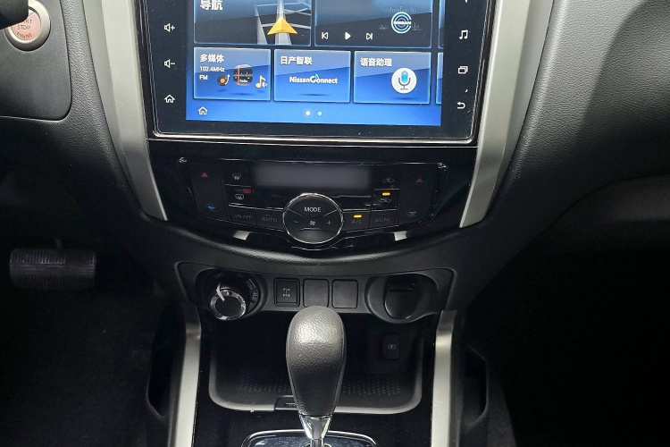 日产 途达 2020款 2.5L XL Upper 4WD 自动四驱豪华版局部细节16