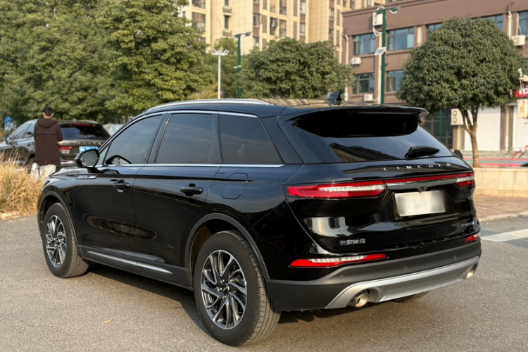 林肯 冒险家 2022款 改款 2.0T 两驱尊享版车身外观6005