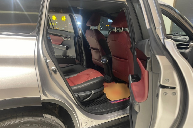 丰田 皇冠陆放 2021款  2.5L HEV两驱精英版中控内饰7004