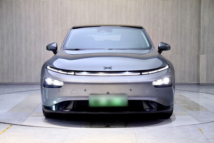 小鹏P7 2021款 480N车身外观6006