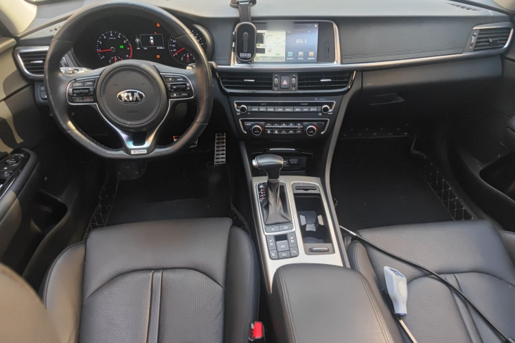 起亚K5 2016款 2.0T 自动PRM中控内饰7002