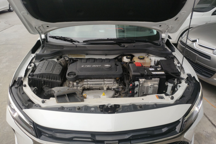 雪佛兰 科鲁泽 2024款 1.5L 双离合乐享版机舱底盘24