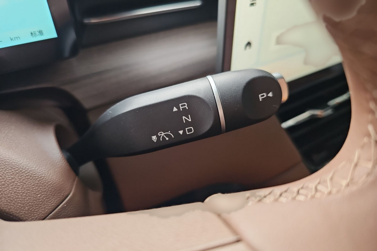 五菱汽车 五菱星光S 2024款 130km 旗舰型局部细节18