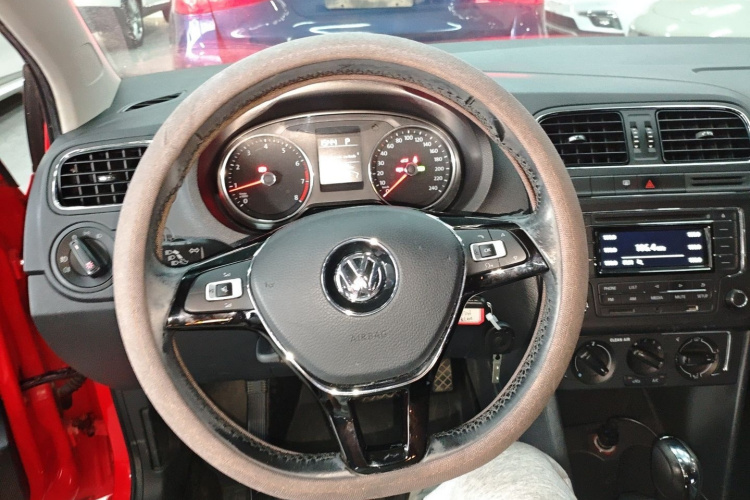 大众 Polo 2016款 1.6L 自动舒适型局部细节13