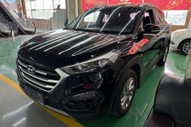 现代 途胜 2015款 1.6T 双离合两驱智能型