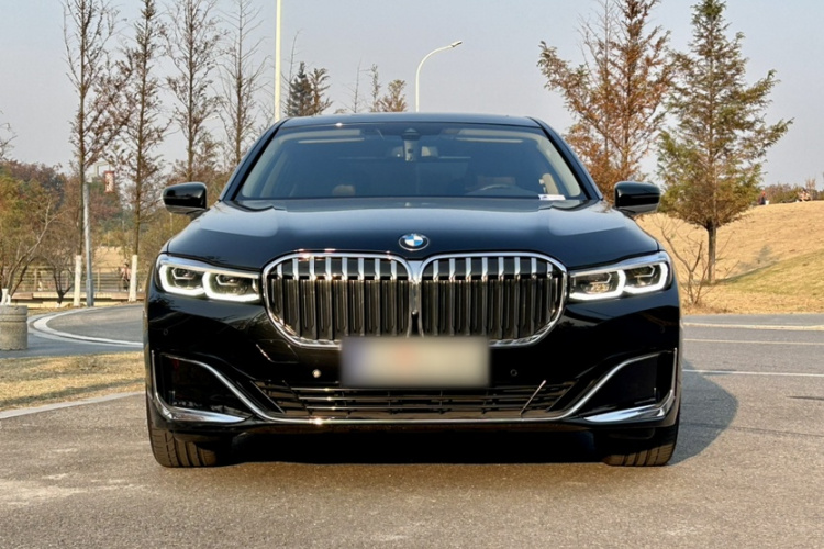 宝马7系 2021款 730Li 豪华套装车身外观6001