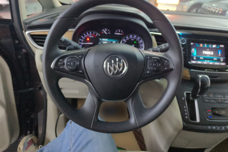 别克GL8 2017款 ES 28T 舒适型 国V中控内饰13