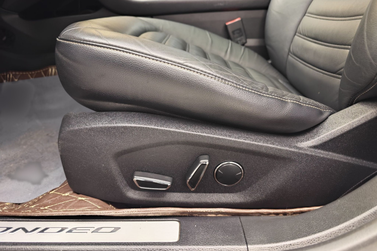 福特 蒙迪欧 2017款 EcoBoost 180 豪华型中控内饰7013