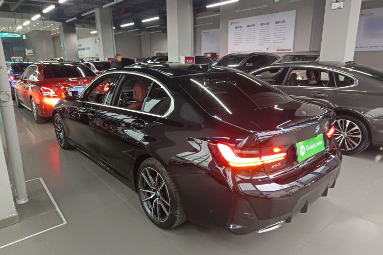 宝马3系 2023款 325Li xDrive M运动套装车身外观4