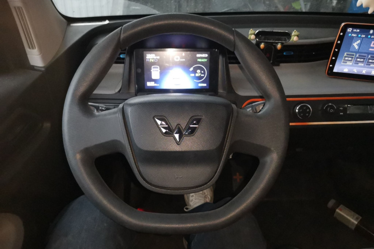 五菱汽车 宏光MINIEV 2020款 自在款 三元锂中控内饰13