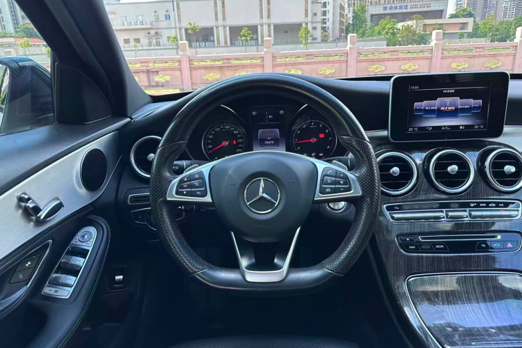 奔驰C级 2015款 C 200 运动版中控内饰7004