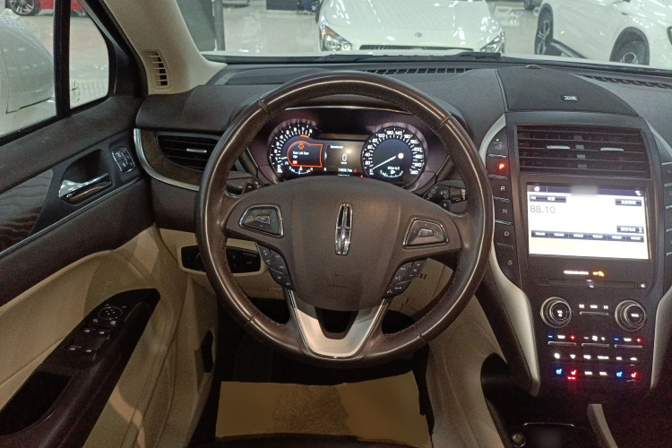 林肯MKC 2019款 2.0T 两驱尊雅版 国VI中控内饰13