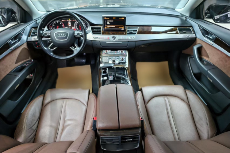 奥迪A8 2016款 A8L 45 TFSI quattro舒适型车身外观6003