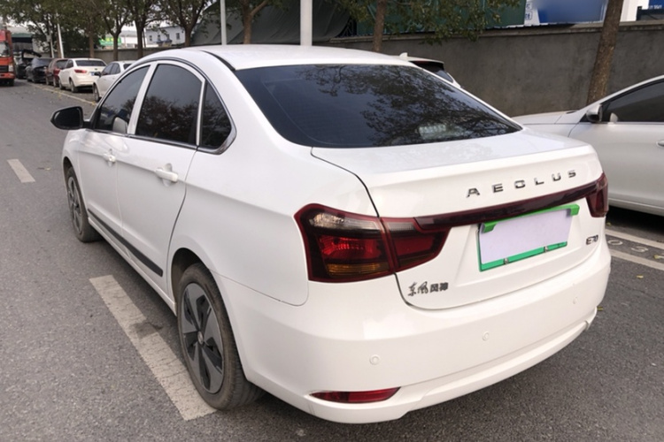 东风风神E70 2023款 500 智行版 磷酸铁锂 48.6kWh 120kW车身外观6005