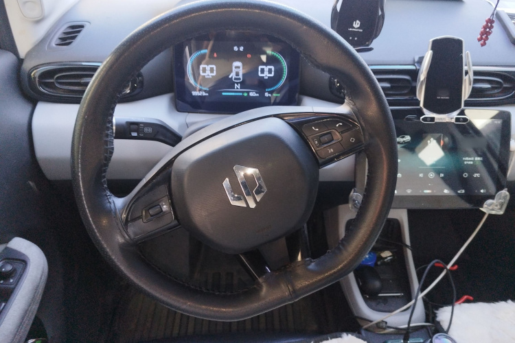 零跑汽车 零跑T03 2023款 310轻享版中控内饰13