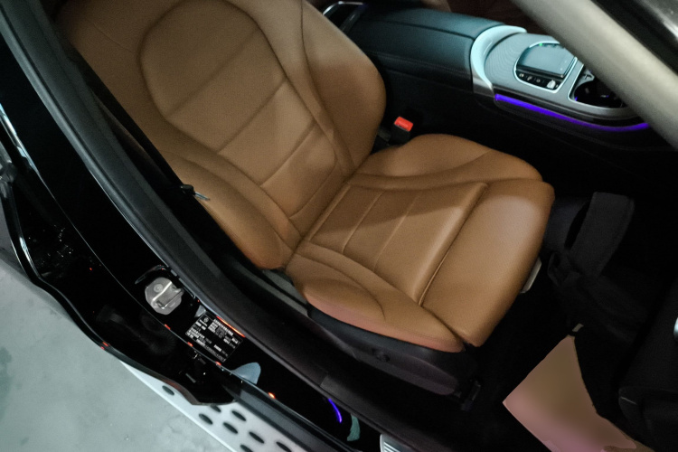 奔驰GLC 2020款 GLC 300 L 4MATIC 动感型局部细节41