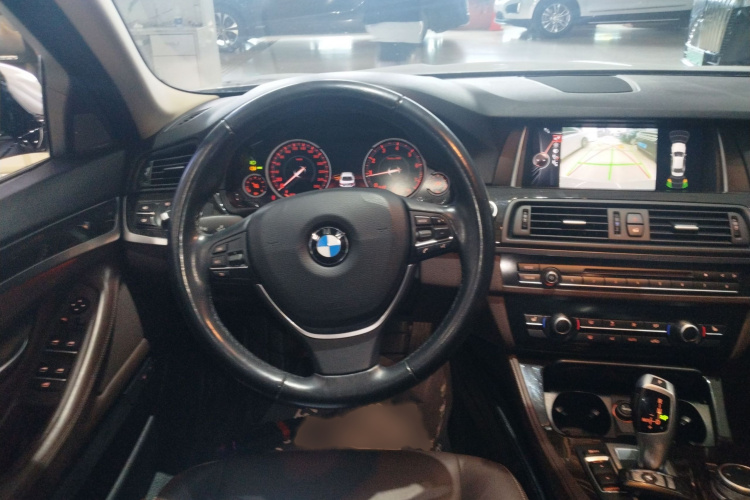 宝马5系 2017款 525Li 豪华设计套装局部细节13