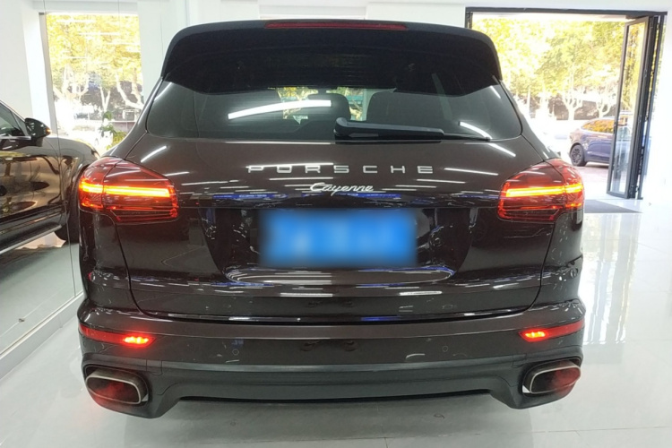 保时捷 2016款 Cayenne 3.0T车身外观6