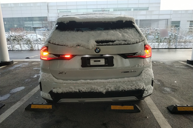 宝马X1 2023款 sDrive25Li X设计套装车身外观6004