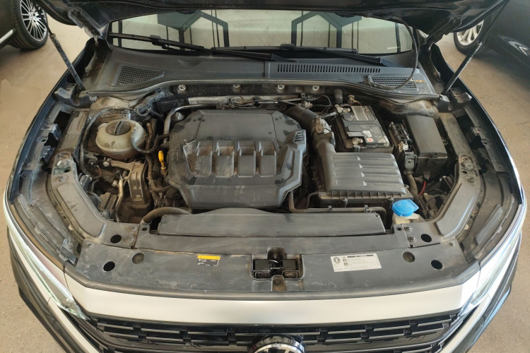 大众 帕萨特 2022款 330TSI 豪华版机舱底盘24