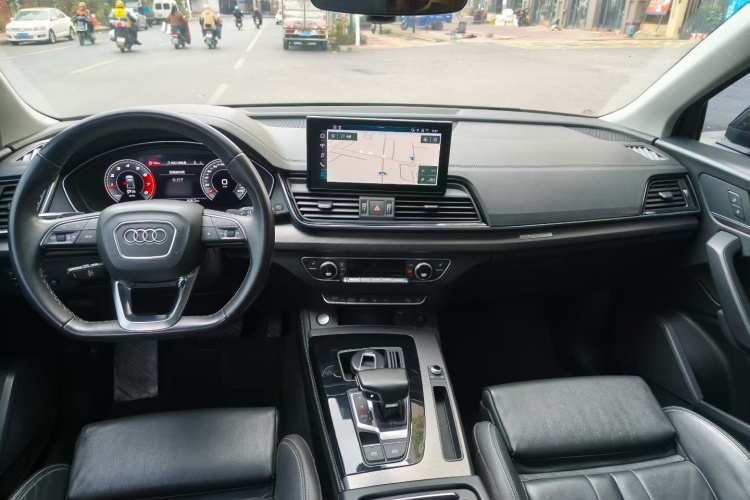 奥迪Q5L 2021款 40 TFSI 豪华动感型车身外观6008