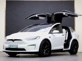 特斯拉 Model X 2023款 双电机全轮驱动版