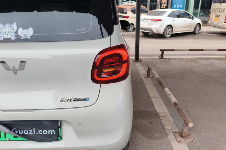 五菱汽车 宏光MINIEV 2025款 四门版 进阶款车身外观9