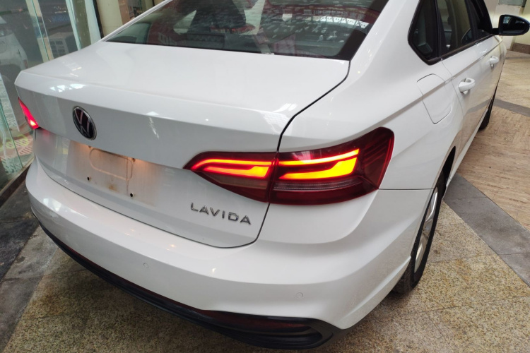 大众 朗逸 2023款 1.5L 自动得逸版车身外观6006