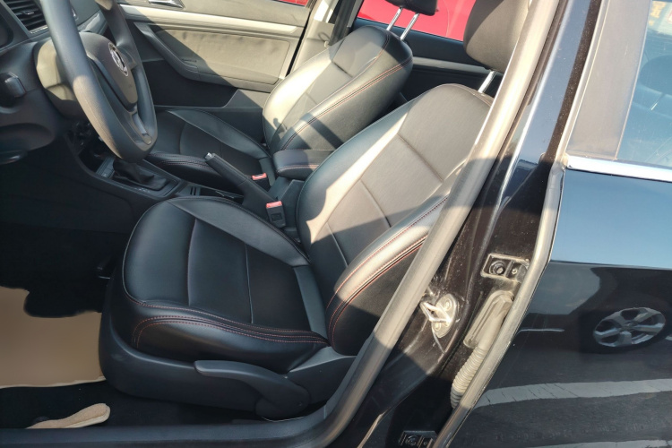 大众 朗逸 2015款 1.6L 自动风尚版局部细节19