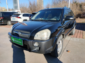 现代 途胜 2009款 2.0L 自动两驱天窗型