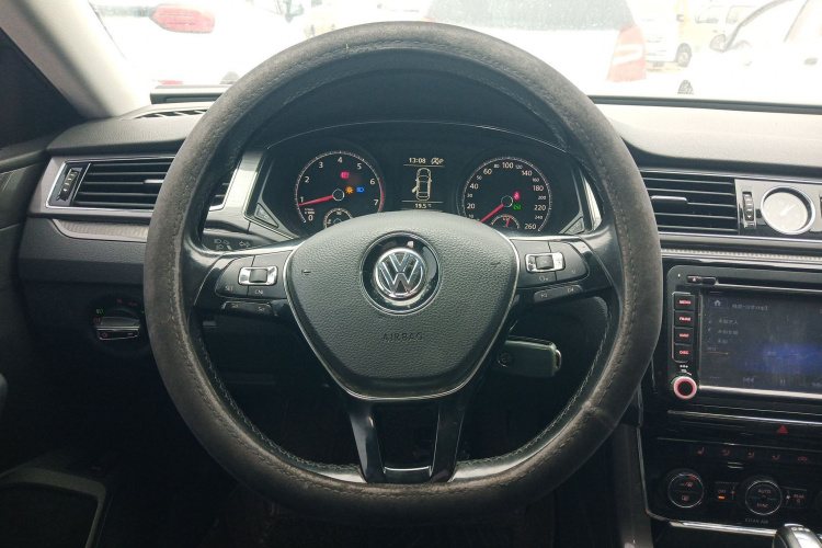 大众 帕萨特 2016款 280TSI DSG尊荣版中控内饰13