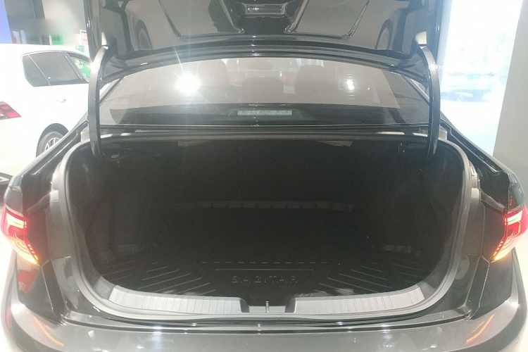 大众 速腾 2024款 300TSI DSG超越版局部细节23