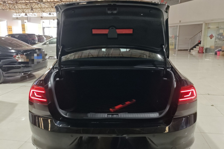 大众 迈腾 2020款 380TSI DSG 豪华型机舱底盘23