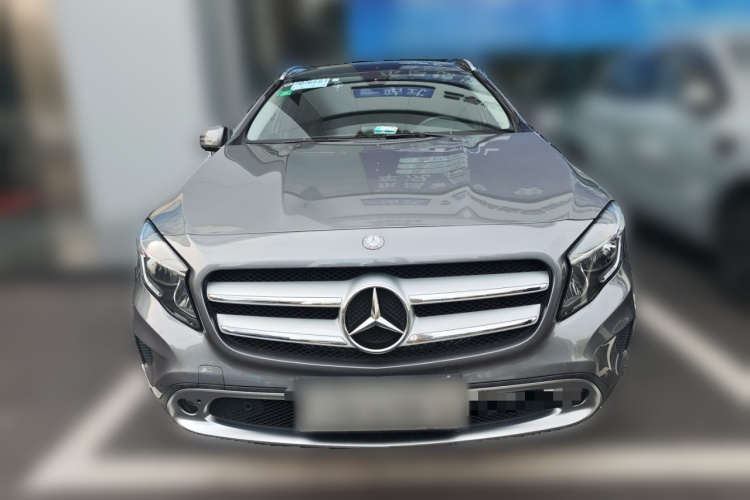 奔驰GLA 2015款 GLA 200 动感型车身外观2