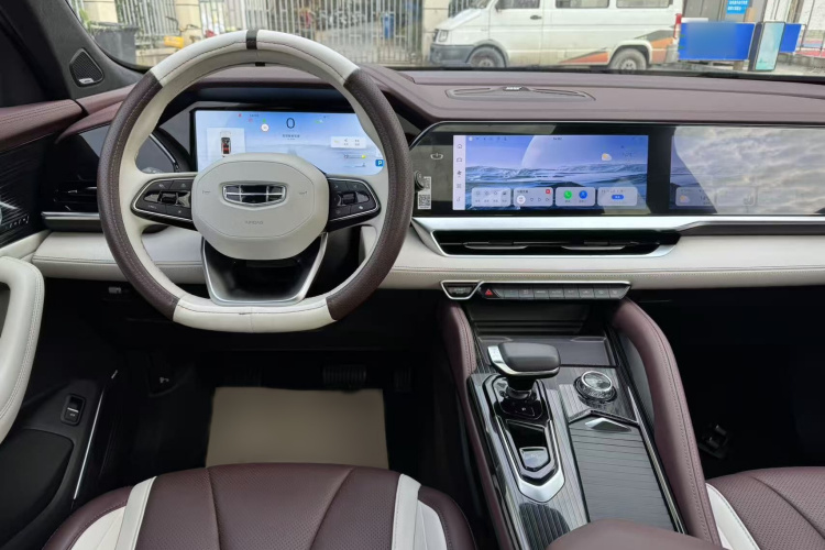 吉利汽车 星越L 2021款 2.0TD DCT EVO两驱智尊型中控内饰7003