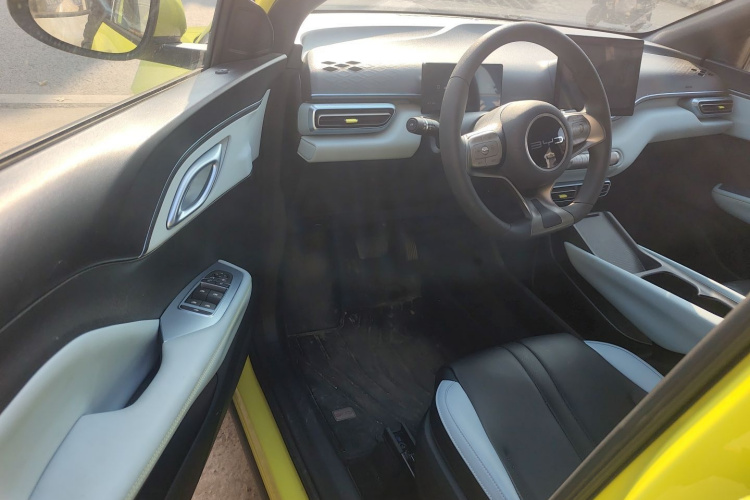 比亚迪 海鸥 2024款 荣耀版 305km 活力版中控内饰20